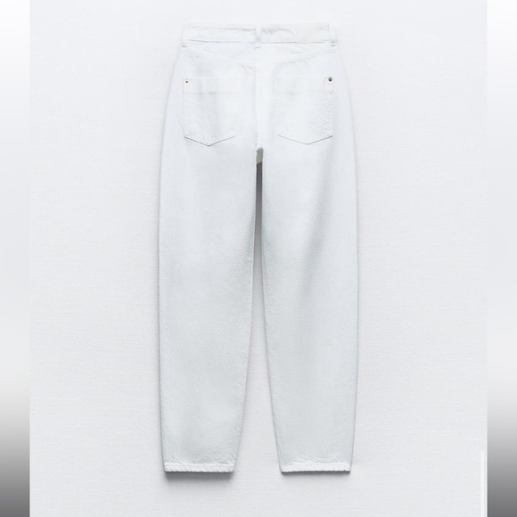 ZARA Mom Jeans High-Rise - Picture 2 of 3